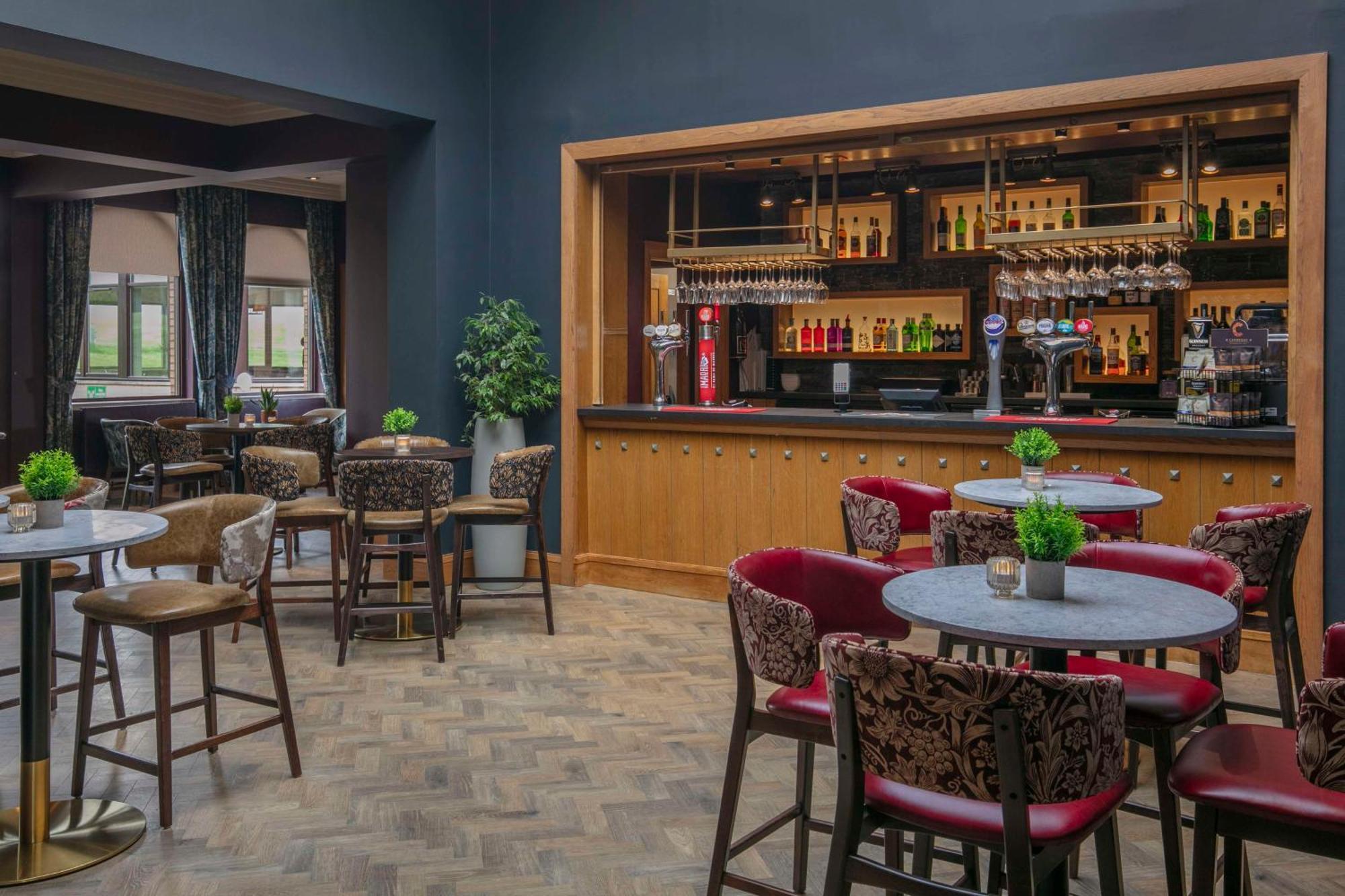 Glasgow Westerwood Hotel, Spa & Golf Resort Cumbernauld Extérieur photo