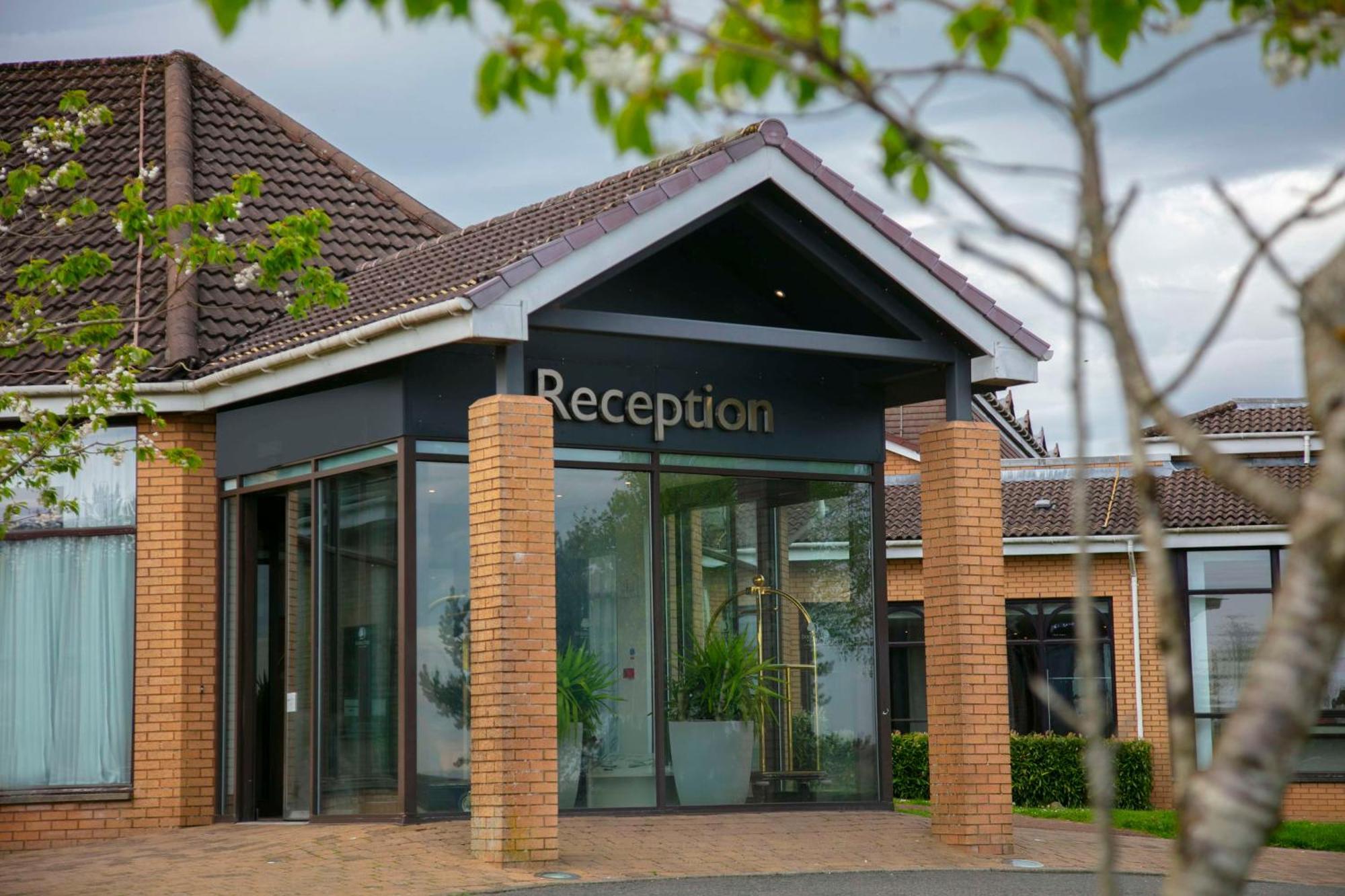 Glasgow Westerwood Hotel, Spa & Golf Resort Cumbernauld Extérieur photo