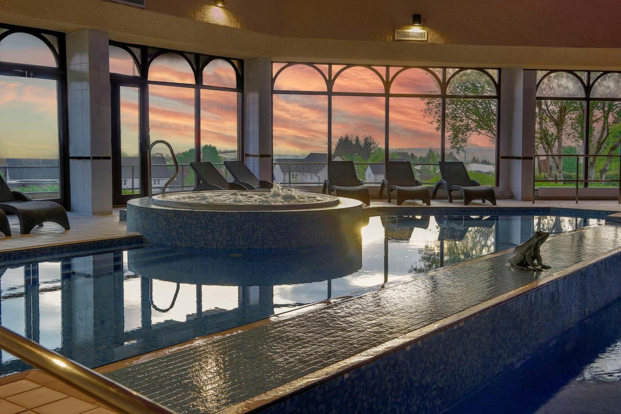 Glasgow Westerwood Hotel, Spa & Golf Resort Cumbernauld Extérieur photo